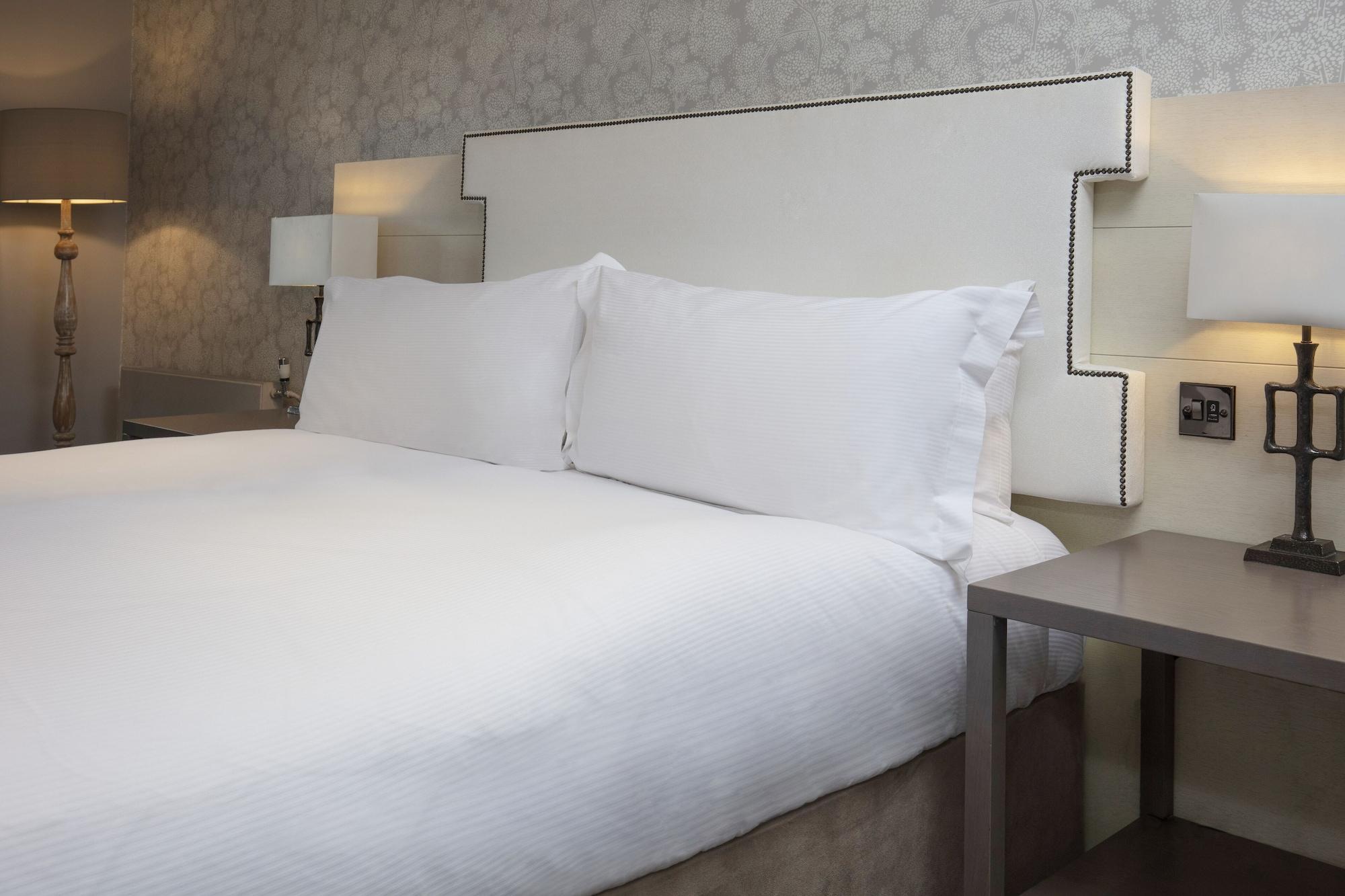 Oulton Hall Hotel, Spa & Golf Resort Leeds  Bagian luar foto